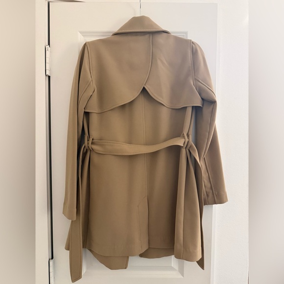 Abercrombie & Fitch Tan Trench Coat - Picture 3 of 3
